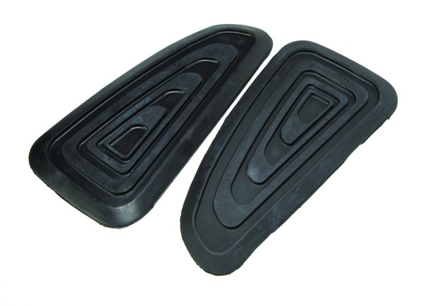 Pair of Triumph Knee Grips to fit T120/T140